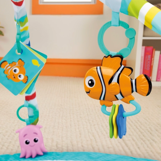 Seven toys for little explorers