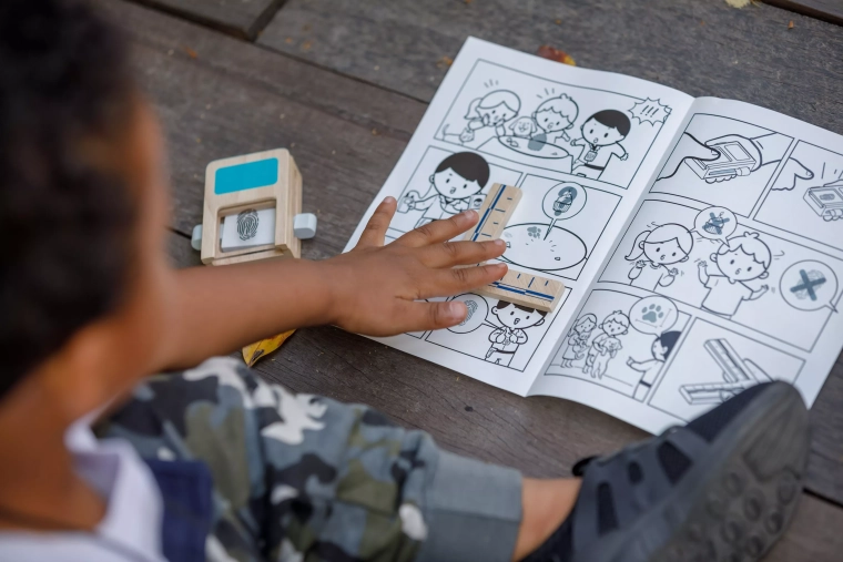 Comic coloring pages for your own stories