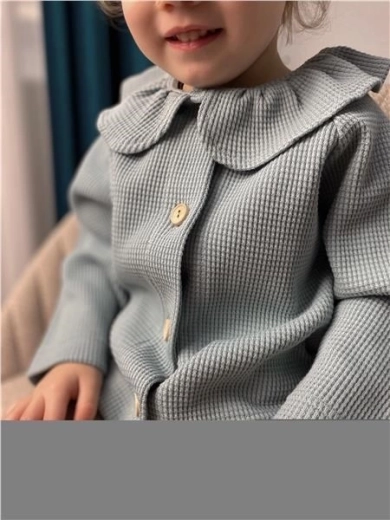 Praktično kopčanje na gumbiće