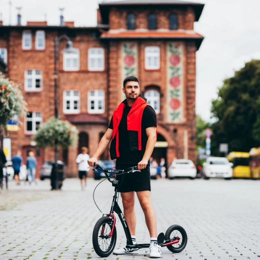 Lagani i izdržljivi aluminijski okvir