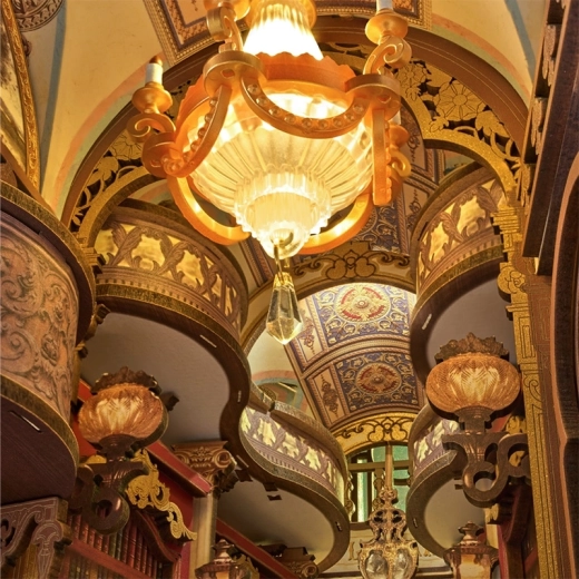 Luksuzna knjižnica u minijaturi