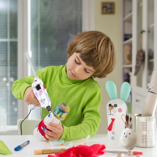 Precise glue dispensing