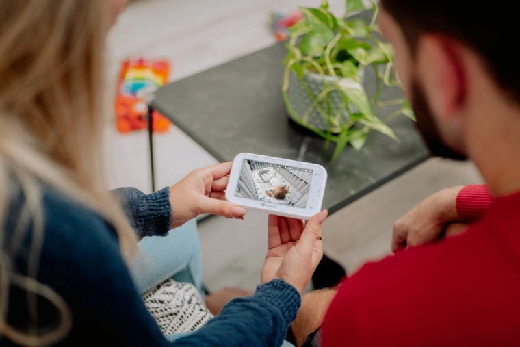 Jasan 4,3" IPS zaslon i duga autonomija