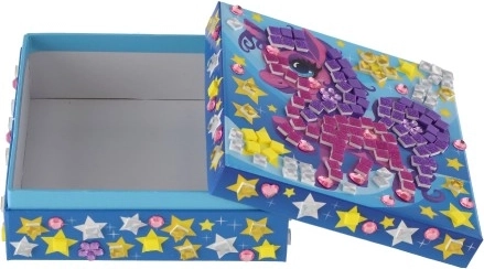 A practical jewelry box for kids’ treasures
