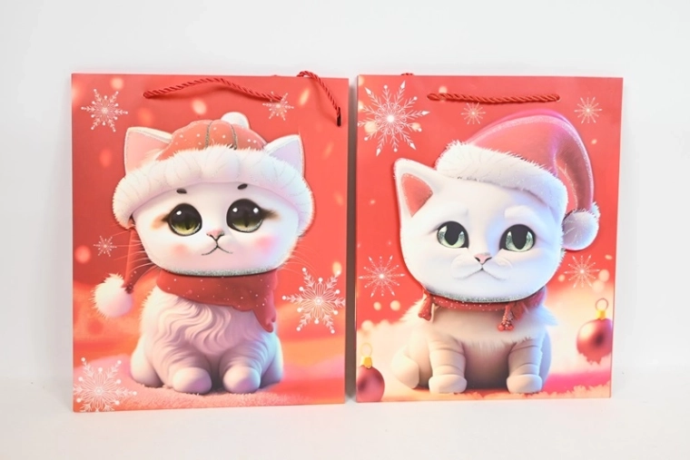 Gift bag with festive design, size M