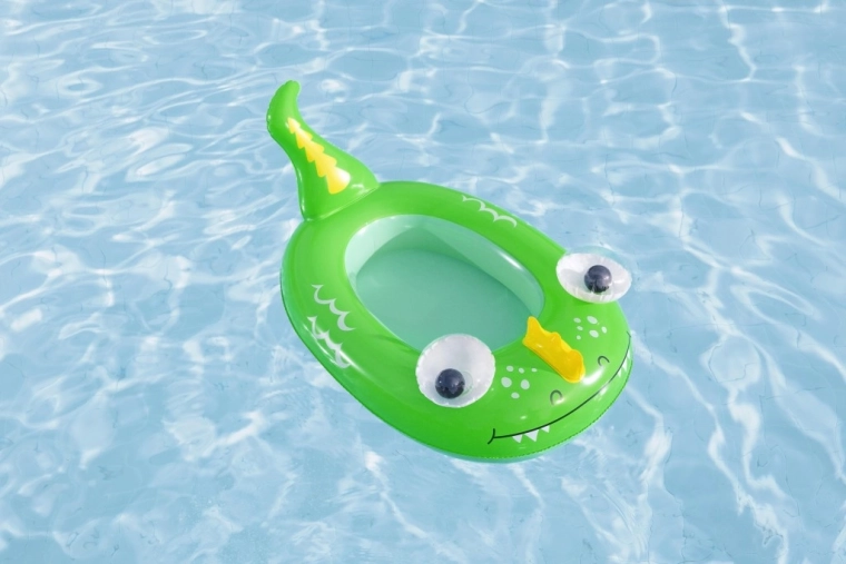 Veseli zeleni zmaj za razigranu vožnju