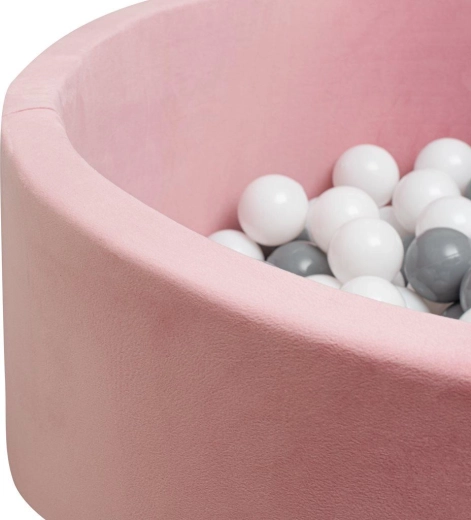 Soft walls for comfortable play