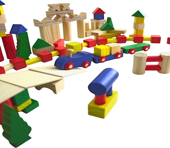 Kvalitetno drvo i sigurne boje