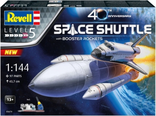 Revell model Space Shuttle s pojačivačkim raketama