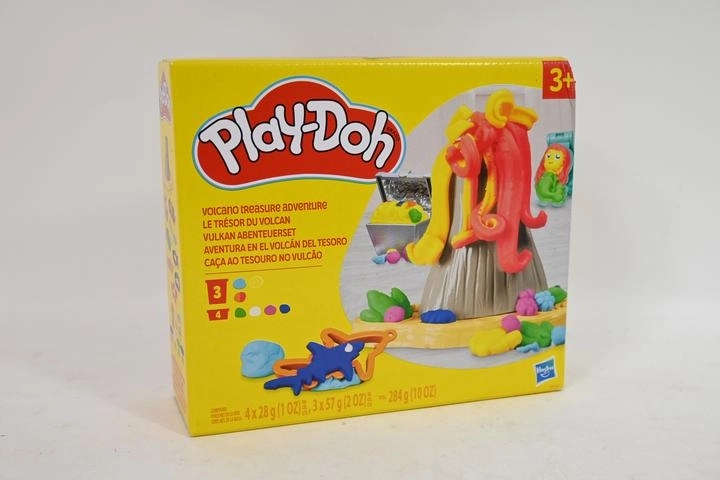 Play-Doh Modeling Compound Set: Volcanic Adventure