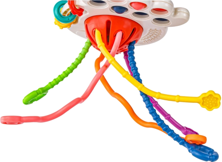 Practical for travel – option to hang or clip on