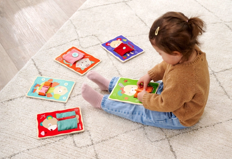 Učenje oblačenja kroz igru