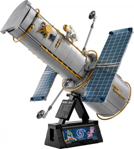 Display model with stand and plaque
