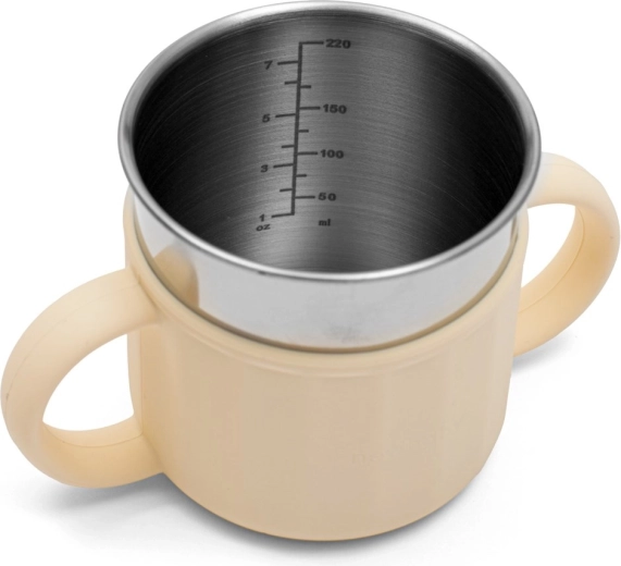 Lako držanje i porcije do 220 ml