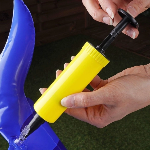 Brzo napuhavanje zahvaljujući priloženoj pumpici