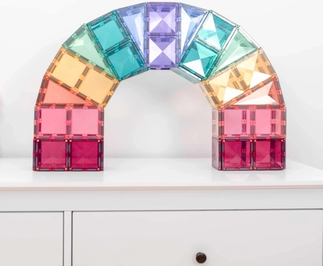 Pastelne boje i proziran dizajn