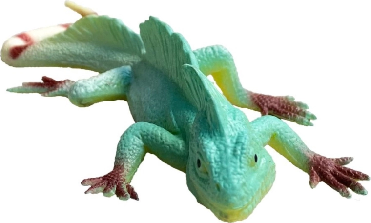Realistični detalji i izražen greben
