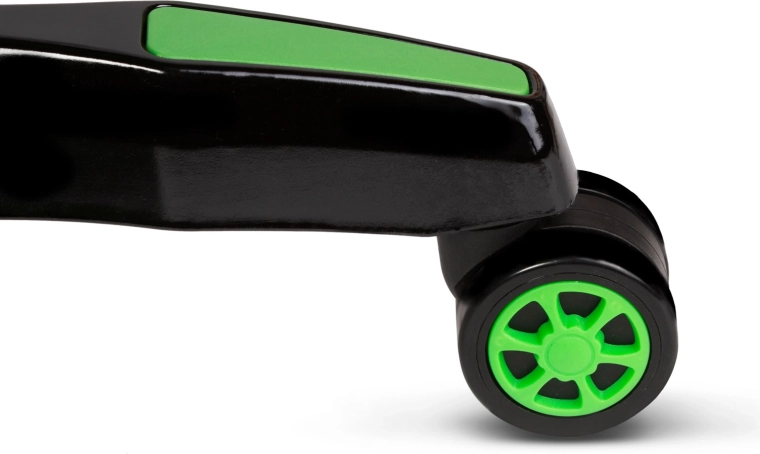Mobile base with casters