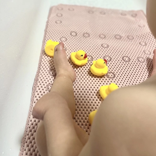 Sigurno i razigrano kupanje za djecu