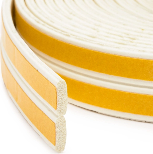 Self-adhesive sealing profile for doors and windows