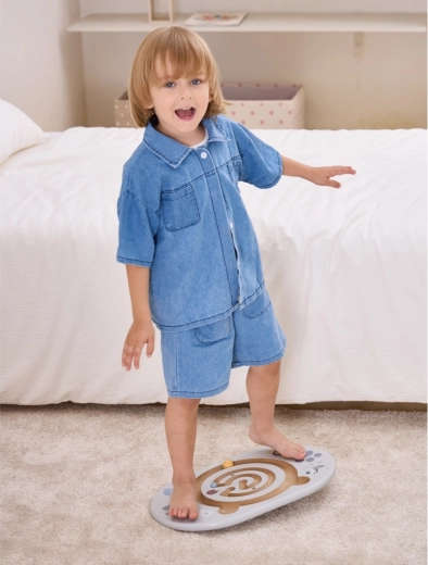 Balance training through play