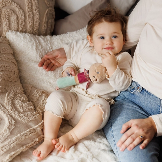 Interaktivna zvečka za prva otkrića