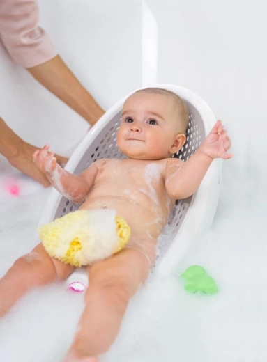 Mekano i anatomski oblikovano za udobnost bebe