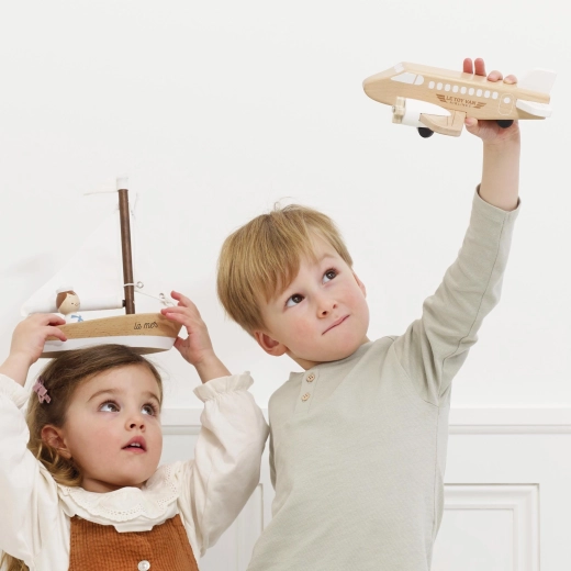 Supports imagination, motor skills, and role play