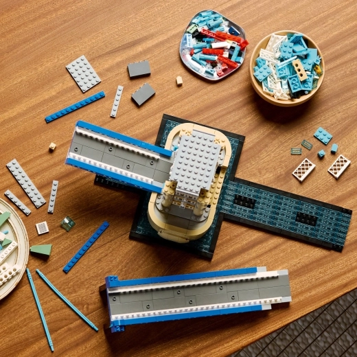 Building with the LEGO Builder app