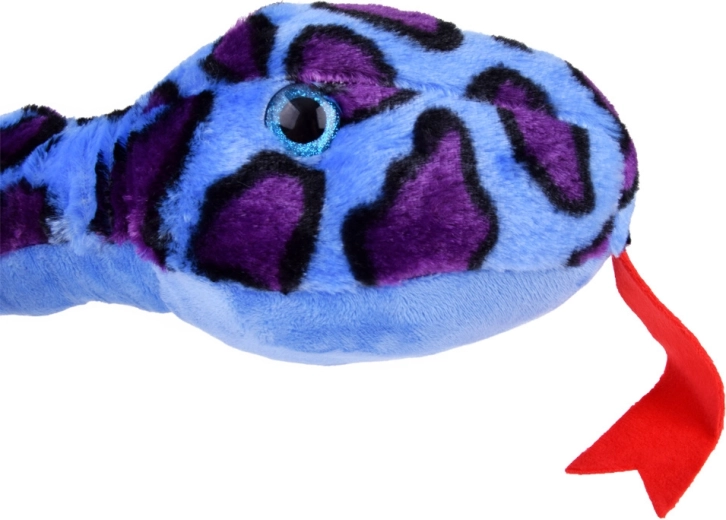 Detaljna izrada i sigurne oči