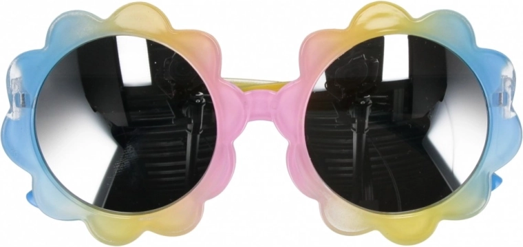 Eye-catching floral sunglasses