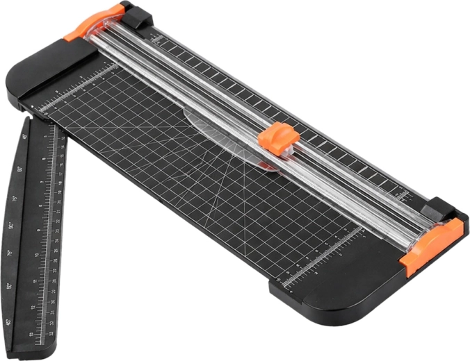 Siguran klizni nož u prozirnoj vodilici