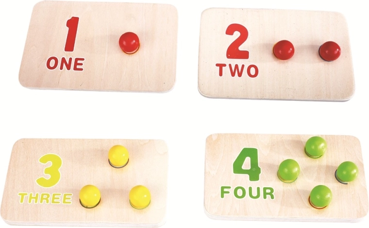 Stabilna drvena izrada za male ruke