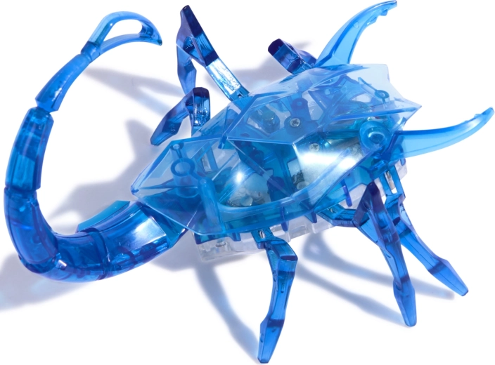 Proziran dizajn i zglobne noge