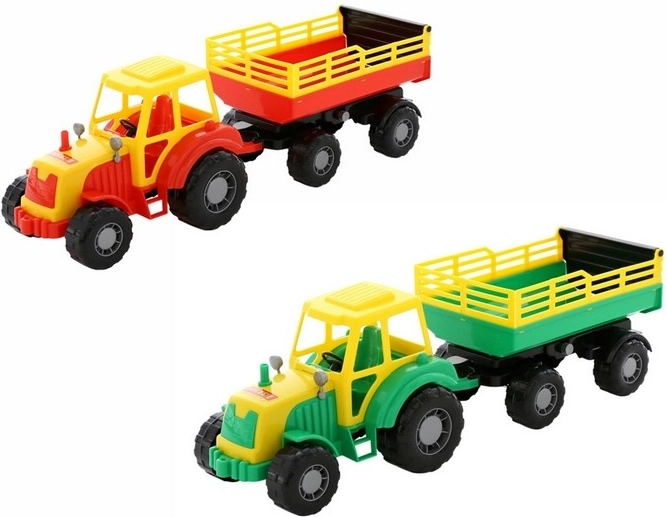 Traktor Altaj s prikolicom