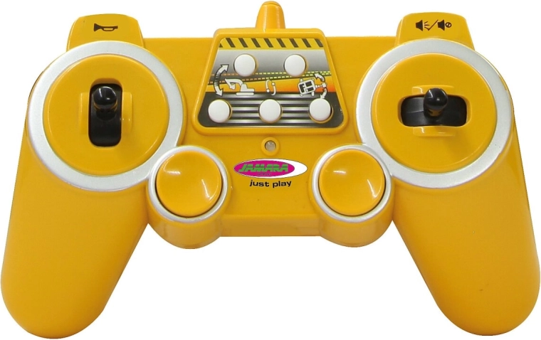 2.4 GHz control for playing with multiple models