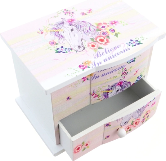 Zgodan dizajn s jednorogom