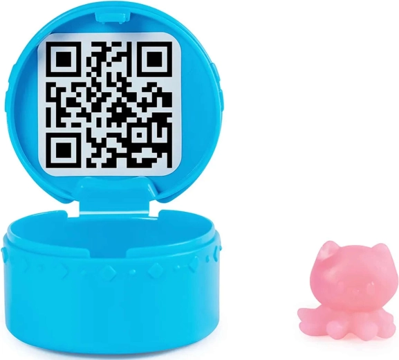 Mačja pošiljka s iznenađenjem i QR kodom