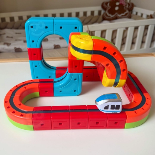 Electric train with USB charging