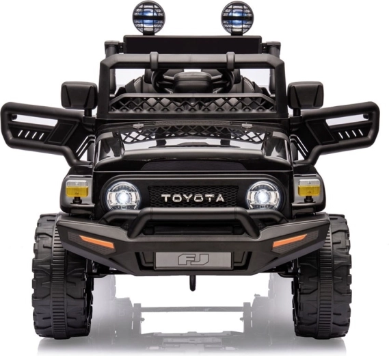 Robustan off-road izgled Toyota FJ