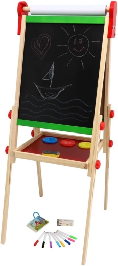 Stabilna drvena konstrukcija i prostor za odlaganje