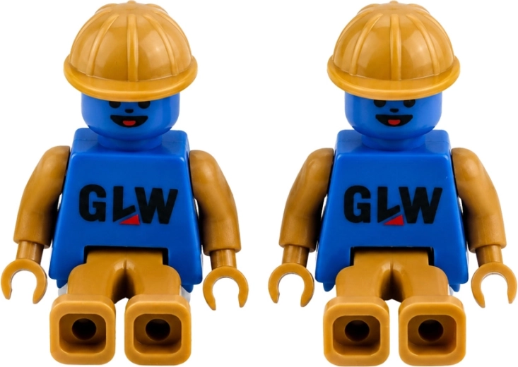 Opening tank and figures in the package