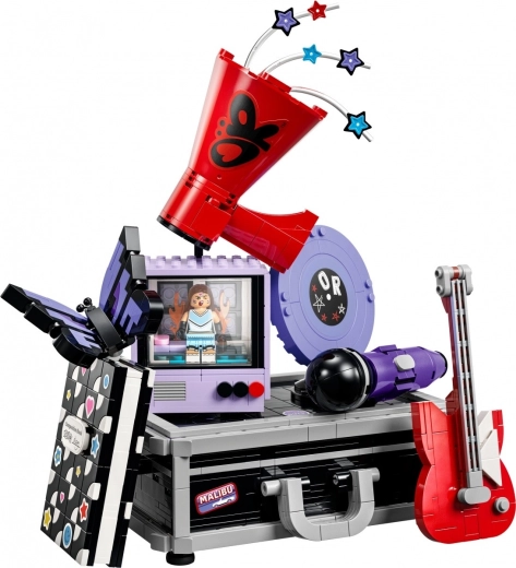 Iconic accessories for music fans