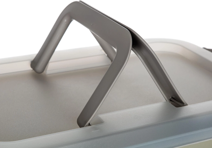 Udobno prenošenje zahvaljujući sklopivoj ručki