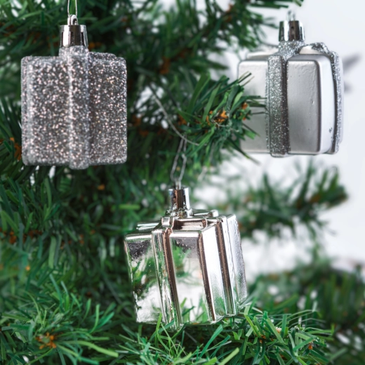 Set of silver gift-shaped Christmas ornaments, 4.5 cm, 6 pcs