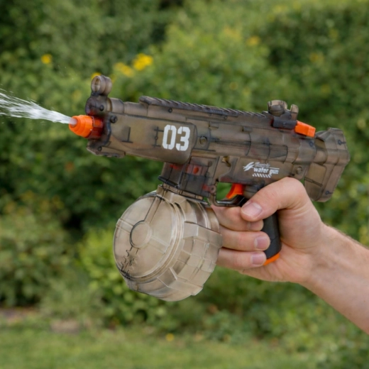 Long range of 8–9 meters