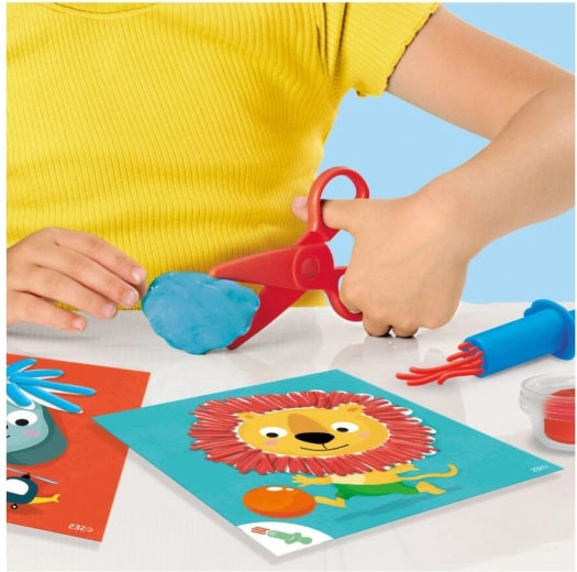 Safe scissors for little hairdressers