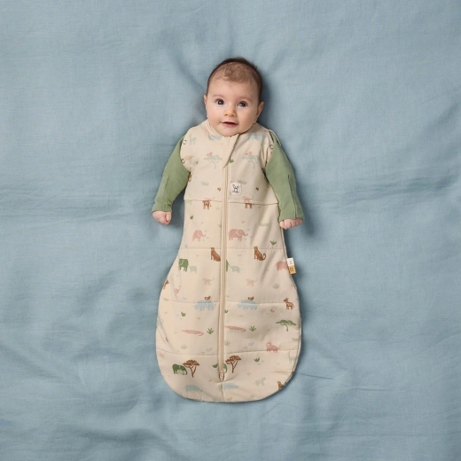 2-in-1: a swaddle that grows with your baby