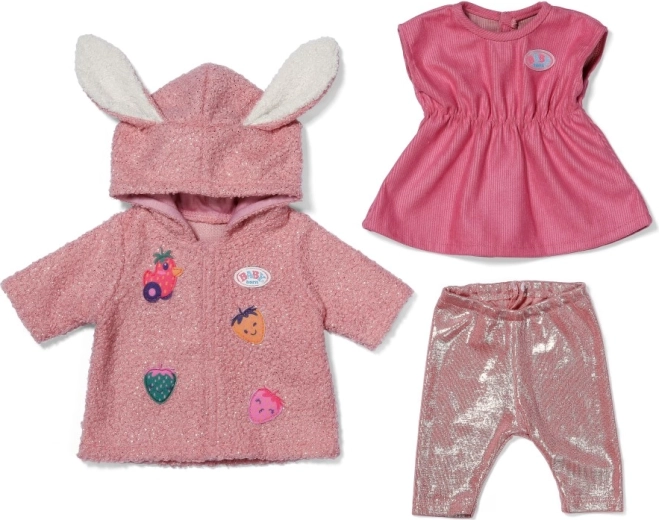 Mekani kaputić s uškama i detaljima s jagodama