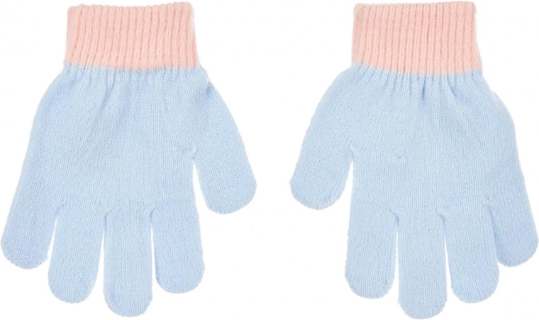 Elastic cuff stays on the hand